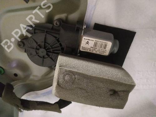 Used Right front window motor Right front window motor 35322329 35322329