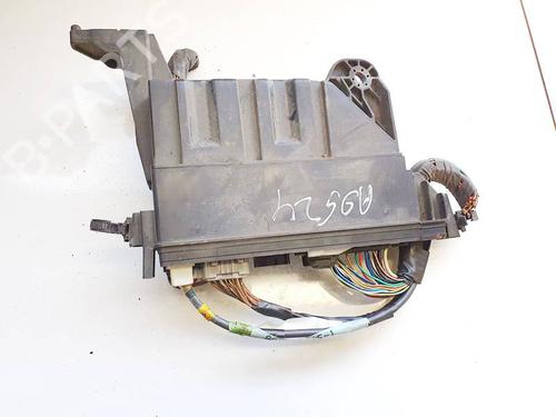 Used Fuse box Fuse box LEXUS IS II (_E2_) 220d (ALE20) (177 hp) 32968515 32968515