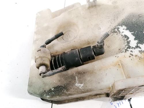 washer-pump-vw-golf-v-1k1-2003-2004-2005-2006-2007-2008-2009-2010-35564384 main image