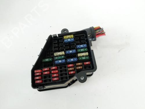 fuse-box-vw-passat-b5-variant-3b5-1997-1998-1999-2000-2001-32883454 main image