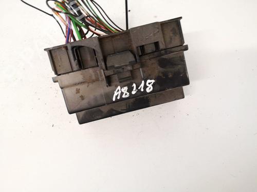 Used Fuse box FORD TRANSIT Van (FA_ _) 2.0 DI (FAE_, FAF_, FAG_) (86 hp) 32909471