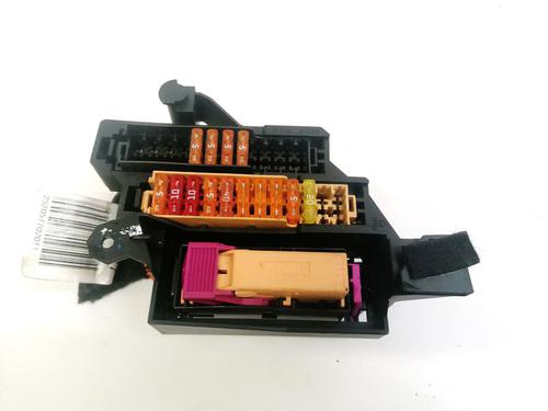 fuse-box-audi-a5-8t3-2007-2008-2009-2010-2011-2012-2013-2014-2015-2016-2017-32902540 main image