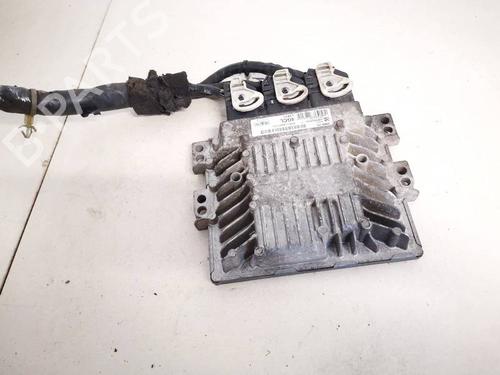 Used Engine control unit (ECU) Engine control unit (ECU) FORD S-MAX (WA6) 2.0 TDCi (140 hp) 32932047 32932047
