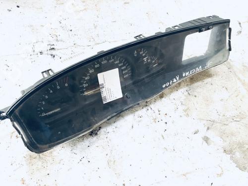 Used Instrument cluster Instrument cluster 35648232 35648232