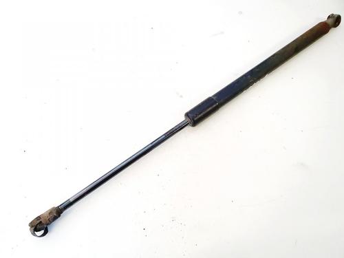 tailgate-lift-support-toyota-auris-_e15_-2006-2007-2008-2009-2010-2011-2012-2013-35408617 main image