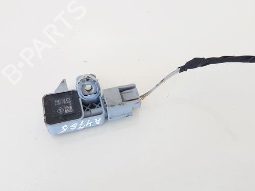 Used Electronic module Electronic module RENAULT MEGANE III Hatchback (BZ0/1_, B3_) 1.6 16V (BZ0H) (101 hp) 33065042 33065042
