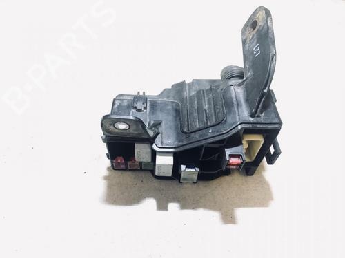 Used Fuse box Fuse box 33071493 33071493