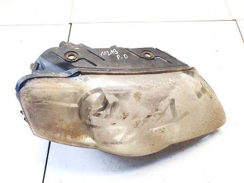 Used Right headlight Right headlight VW PASSAT B6 (3C2) 2.0 TDI (170 hp) 34788930 34788930