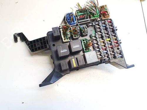 fuse-box-ford-mondeo-iii-b5y-2000-2001-2002-2003-2004-2005-2006-2007-32964803 main image