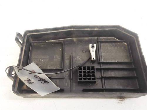 fuse-box-ford-mondeo-iii-b5y-2000-2001-2002-2003-2004-2005-2006-2007-32946022 main image