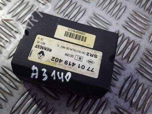 Used Electronic module Electronic module RENAULT SCÉNIC I MPV (JA0/1_, FA0_) 2.0 16V (JA1B, JA1D, JA0C) (139 hp) 33494659 33494659
