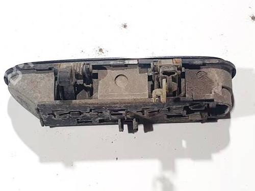 front-right-exterior-door-handle-audi-a6-c5-4b2-4b4-1997-1998-1999-2000-2001-2002-2003-2004-2005-35223596 main image