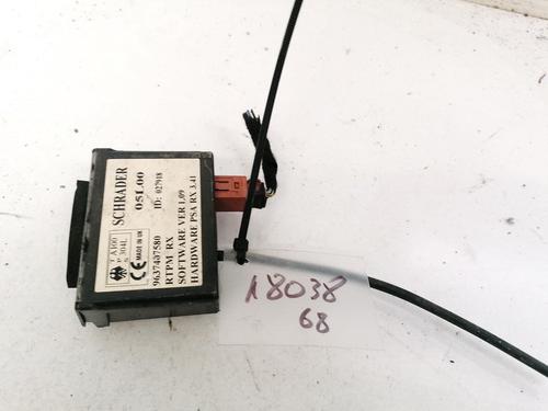 electronic-module-peugeot-607-9d-9u-2000-32909905 main image