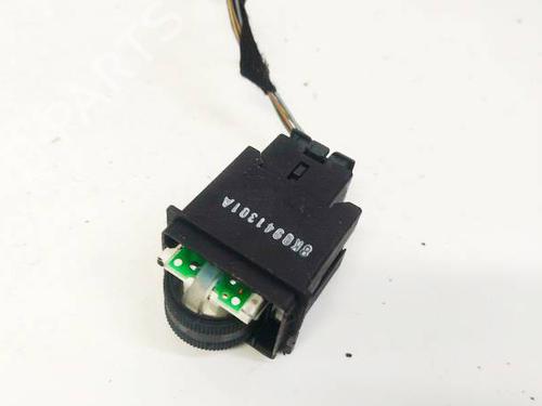 switch-audi-a4-b8-8k2-2007-2008-2009-2010-2011-2012-2013-2014-2015-2016-2017-35037842 main image
