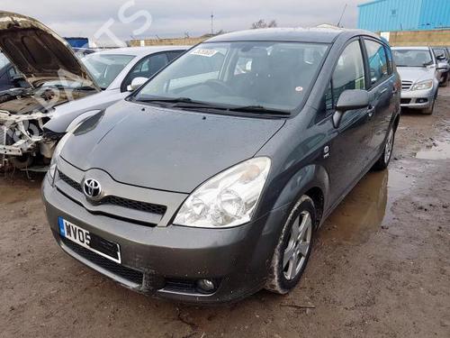 Brugte TOYOTA COROLLA Verso (_E12_)  1.8 VVT-i (ZZE122_, ZZE122R)  4527535