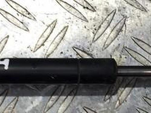Used Tailgate lift support Tailgate lift support VW GOLF III (1H1) 1.6 (75 hp) 35657864 35657864