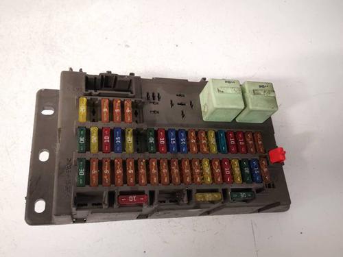 Used Fuse box Fuse box 39231852 39231852