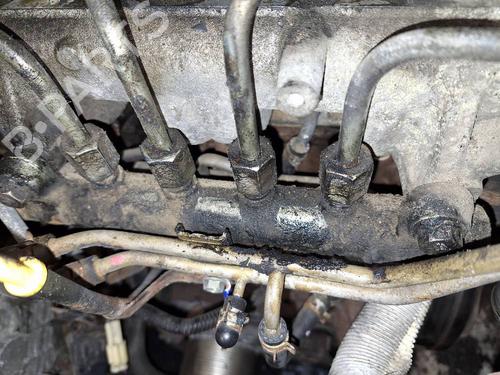 Used Injection rail Injection rail 35137059 35137059