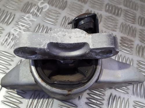 Used Engine mount Engine mount OPEL CORSA E (X15) 1.4 (08, 68) (75 hp) 33495987 33495987