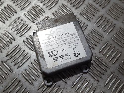 Used ECU airbags ECU airbags VW GOLF IV (1J1) 1.9 TDI (90 hp) 33497592 33497592