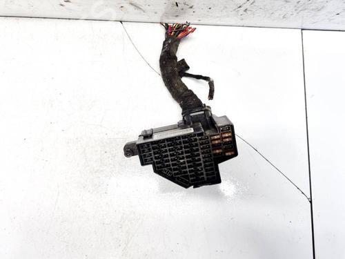 fuse-box-vw-passat-b6-3c2-2005-2006-2007-2008-2009-2010-2011-32946659 main image