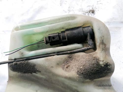 washer-pump-audi-a6-c5-4b2-4b4-1997-1998-1999-2000-2001-2002-2003-2004-2005-35518895 main image