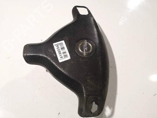 Used Driver airbag Driver airbag OPEL ZAFIRA A MPV (T98) 2.0 DI 16V (F75) (82 hp) 33895252 33895252
