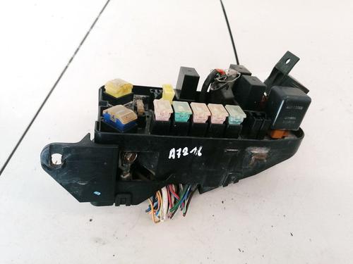 Used Fuse box Fuse box MITSUBISHI COLT V (CJ_, CP_) 1300 GL,GLX (CJ1A) (75 hp) 32882067 32882067