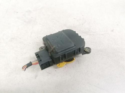 Used Electronic module Electronic module VW GOLF IV (1J1) 1.9 TDI (101 hp) 32890201 32890201