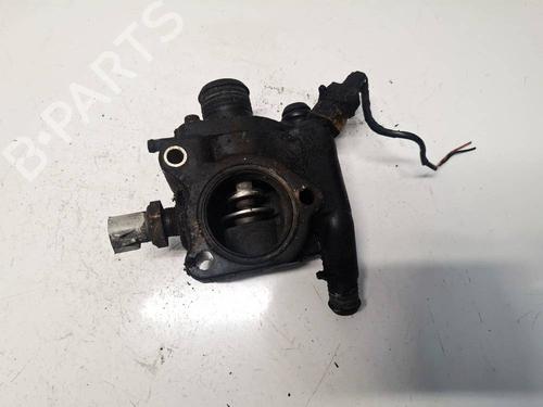 Used Thermostat housing Thermostat housing FORD MONDEO I (GBP) 1.6 i 16V (90 hp) 34742374 34742374