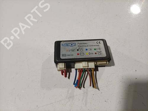 Used Electronic module Electronic module RENAULT SCÉNIC III (JZ0/1_) 1.5 dCi (106 hp) 34229923 34229923