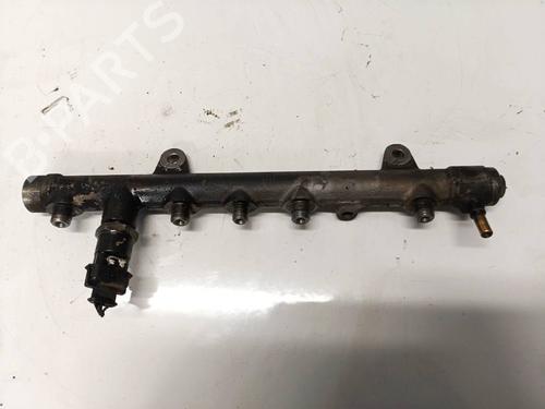 Used Injection rail Injection rail 34824380 34824380