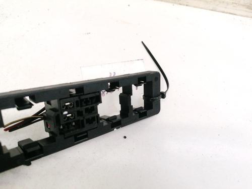 Fuse box VW PASSAT B6 (3C2) 2.0 TDI | BP32905232E1 - Image 3