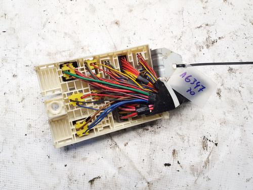 Used Fuse box Fuse box 38571484 38571484