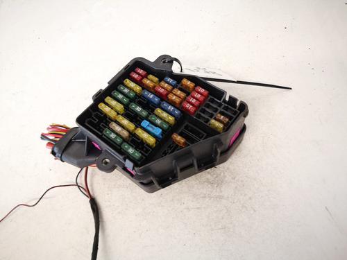 fuse-box-audi-a4-b7-8ec-2004-2005-2006-2007-2008-2009-32914982 main image