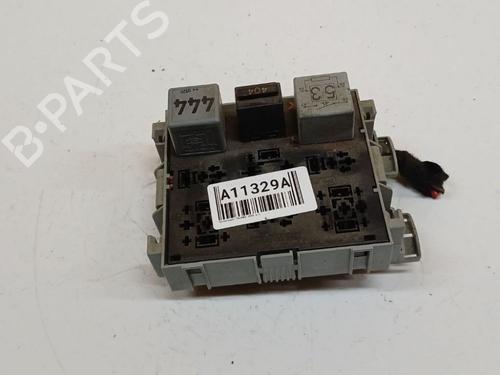 Used Fuse box Fuse box 39062395 39062395