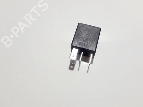 Used Electronic sensor Electronic sensor OPEL ASTRA G Hatchback (T98) 2.0 DI (F08, F48) (82 hp) 33528730 33528730
