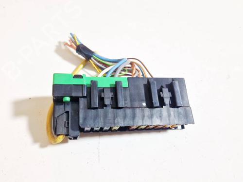Used Fuse box CITROËN C5 III (RD_) 2.0 HDi (RDRHD8, RDRHDJ, RDRHR8, RDRHRJ) (136 hp) 32579352