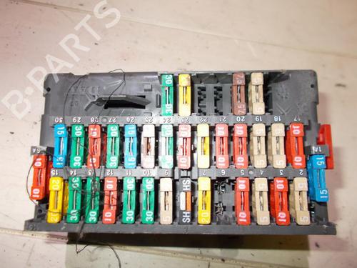 Used Fuse box Fuse box PEUGEOT 406 (8B) 1.8 16V (110 hp) 33507411 33507411