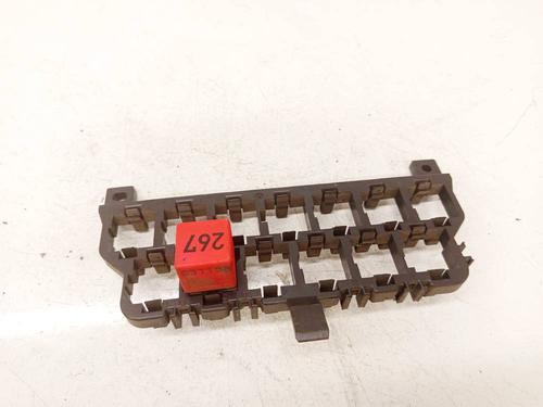 Used Fuse box Fuse box AUDI A6 C5 (4B2, 4B4) 2.4 (163 hp) 33918421 33918421