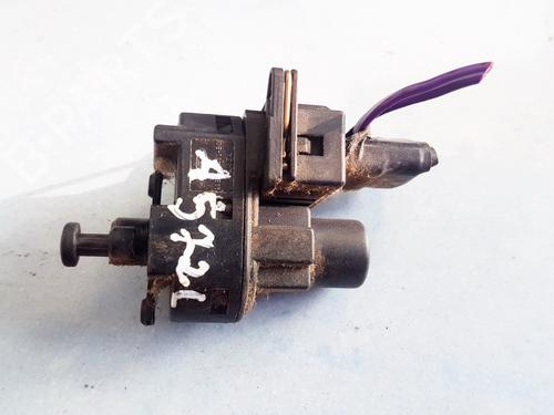 Módulo eletrónico Módulo eletrónico FORD MONDEO II (BAP) 1.8 TD (90 hp) 35871398 35871398