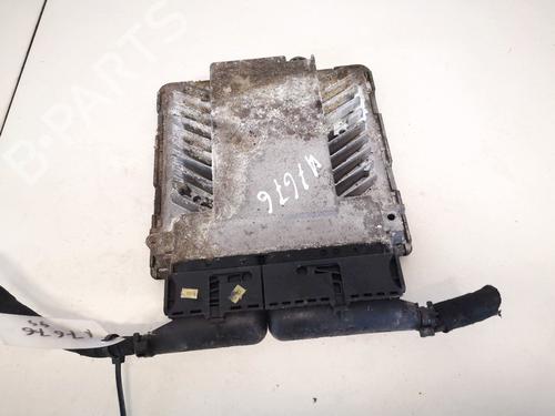 Used Engine control unit (ECU) Engine control unit (ECU) VW PASSAT B6 (3C2) 2.0 TDI (140 hp) 32902218 32902218