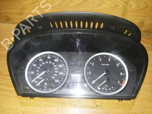 Used Instrument cluster Instrument cluster BMW 5 (E60) 530 i (231 hp) 35702377 35702377