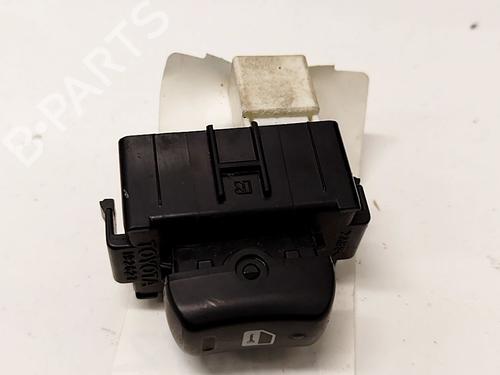 Interruttore Interruttore BMW 3 (F30, F80) 318 d (150 hp) 37064466 37064466