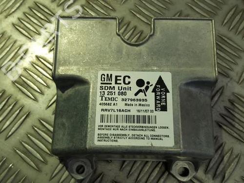 ecu-airbags-opel-astra-h-a04-2004-2005-2006-2007-2008-2009-2010-2011-2012-2013-2014-33493460 main image