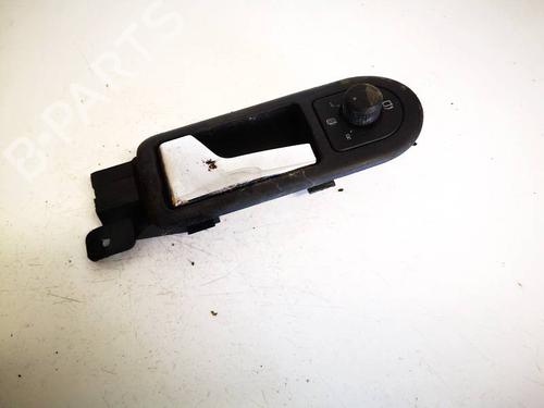 Used Front left interior door handle Front left interior door handle VW GOLF IV (1J1) 1.9 TDI (90 hp) 35009302 35009302