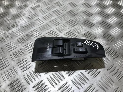 Used Switch Switch TOYOTA AVENSIS (_T25_) 2.0 D-4D (CDT250_, CDT250R) (116 hp) 33497723 33497723