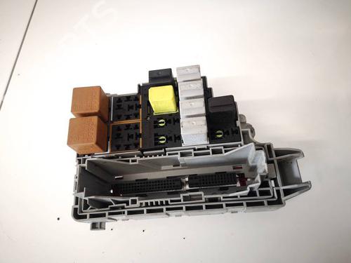 fuse-box-opel-meriva-a-mpv-x03-2003-2004-2005-2006-2007-2008-2009-2010-32933452 main image