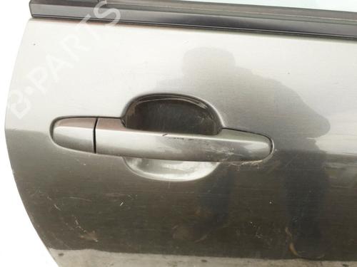 front-right-exterior-door-handle-toyota-corolla-saloon-_e12_-2000-2001-2002-2003-2004-2005-2006-2007-2008-35621122 main image