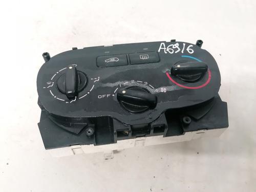 Used Climate control Climate control PEUGEOT 307 (3A/C) 2.0 HDi 90 (90 hp) 35548180 35548180